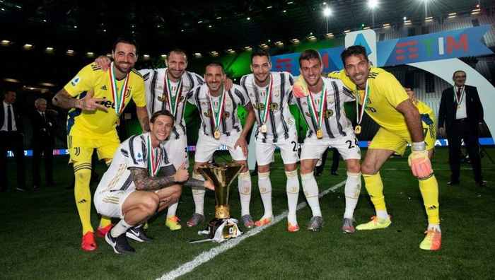 尤文图斯：欧冠迷途中的挣扎与困境